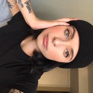 Meet your Posher, Justine